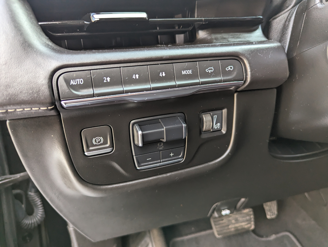 Cadillac Escalade 4WD 4dr Sport Platinum 2023