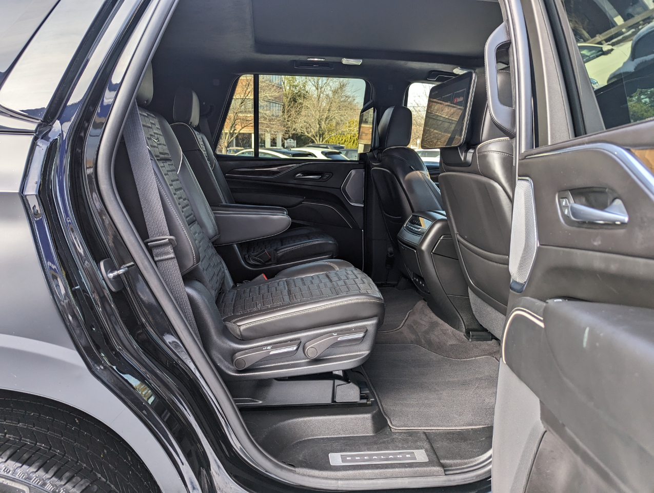 Cadillac Escalade 4WD 4dr Sport Platinum 2023