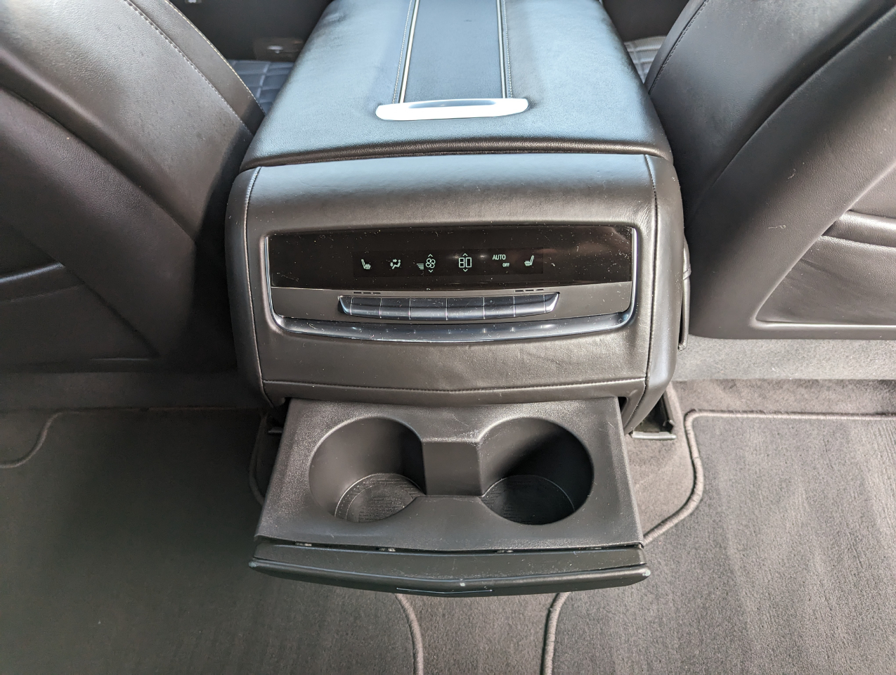 Cadillac Escalade 4WD 4dr Sport Platinum 2023