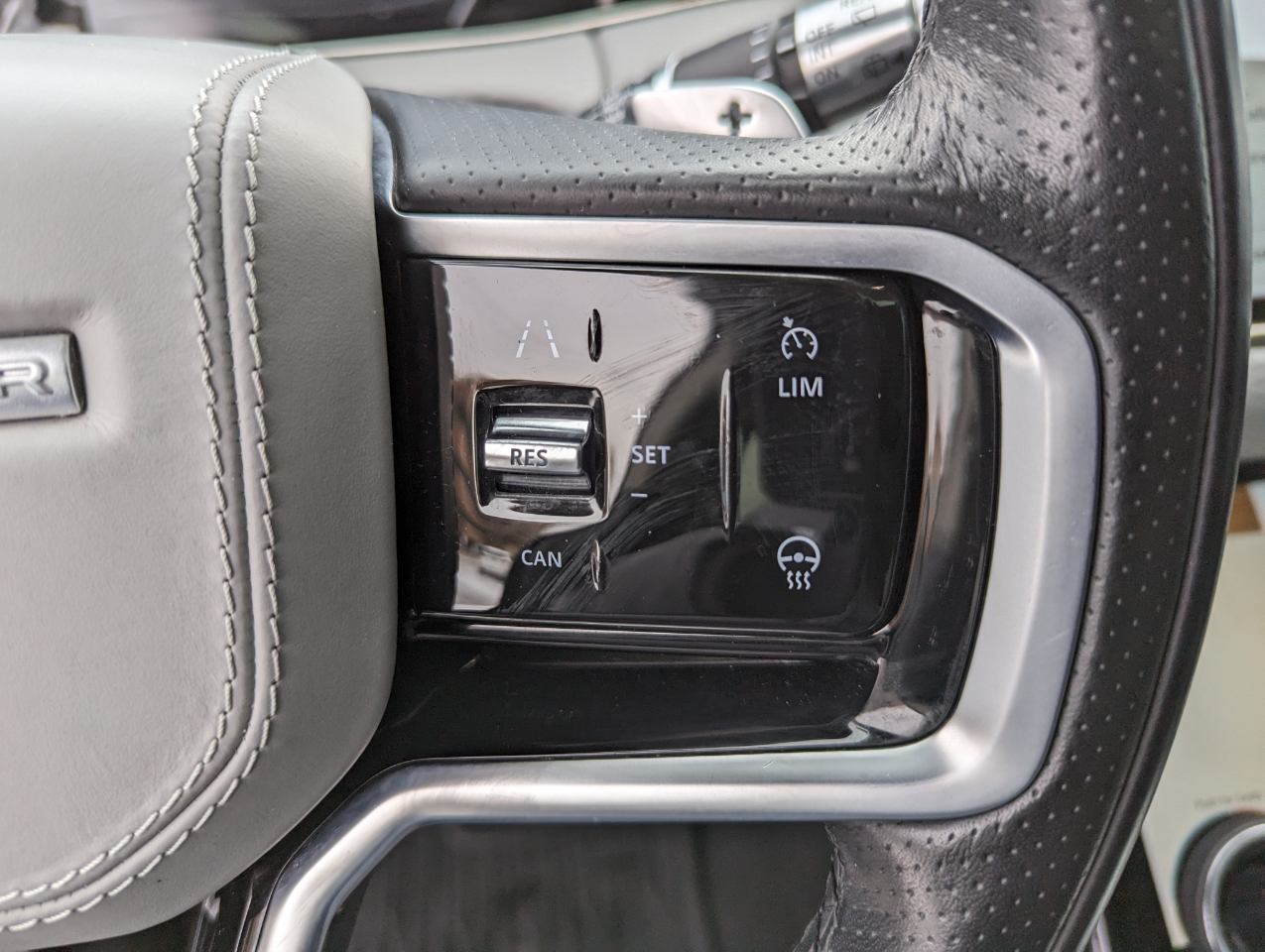 Land Rover Range Rover Evoque R-Dynamic S AWD 2022