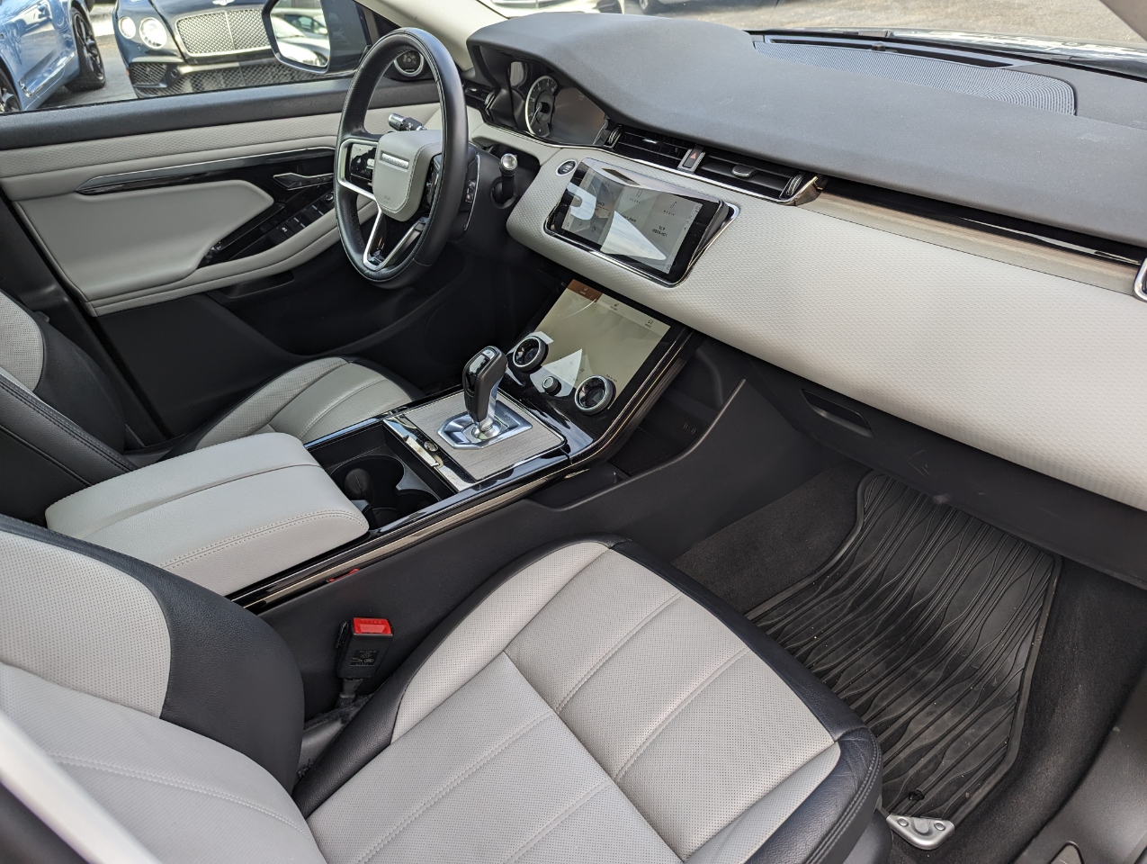 Land Rover Range Rover Evoque R-Dynamic S AWD 2022