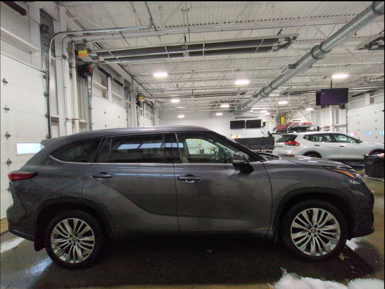 Toyota Highlander Platinum AWD (Natl) 2022