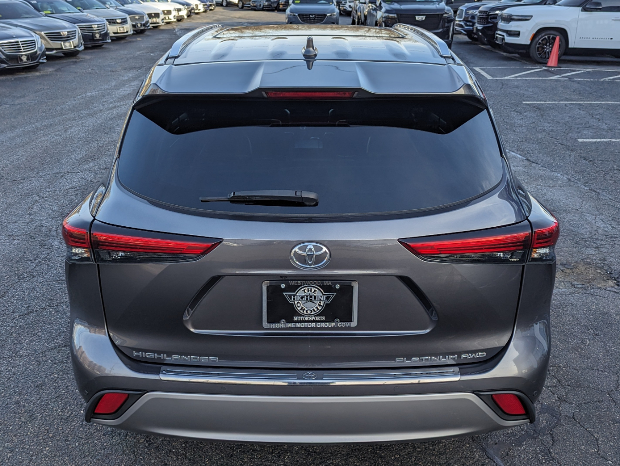 Toyota Highlander Platinum AWD (Natl) 2022