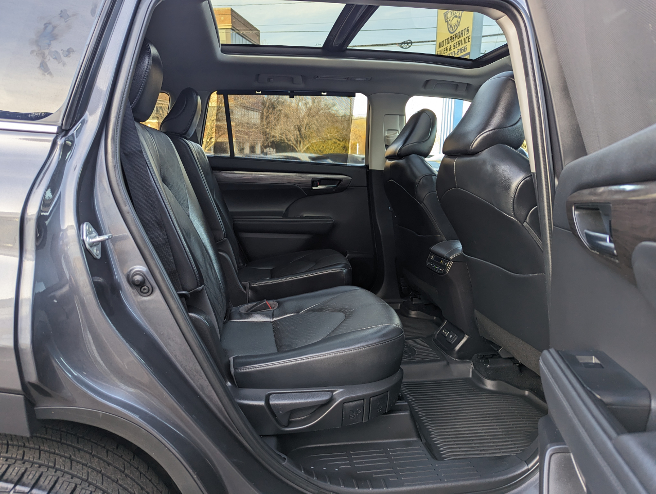 Toyota Highlander Platinum AWD (Natl) 2022