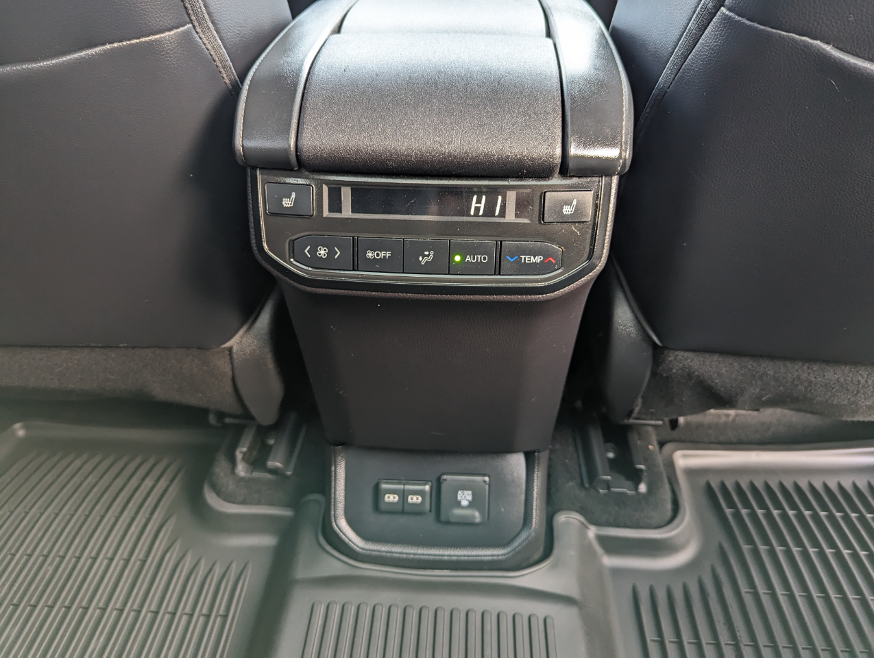 Toyota Highlander Platinum AWD (Natl) 2022