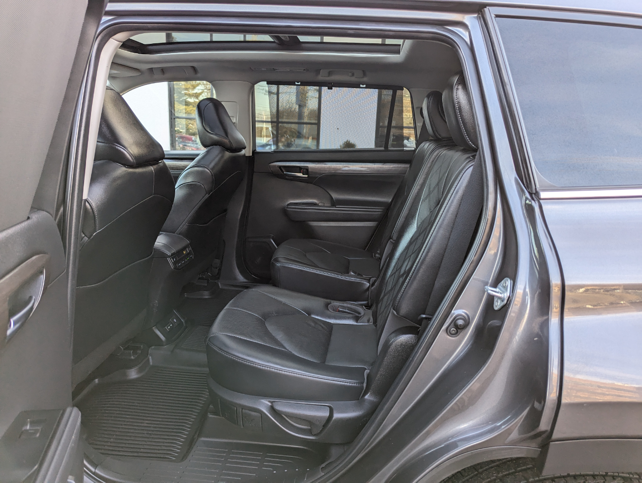 Toyota Highlander Platinum AWD (Natl) 2022