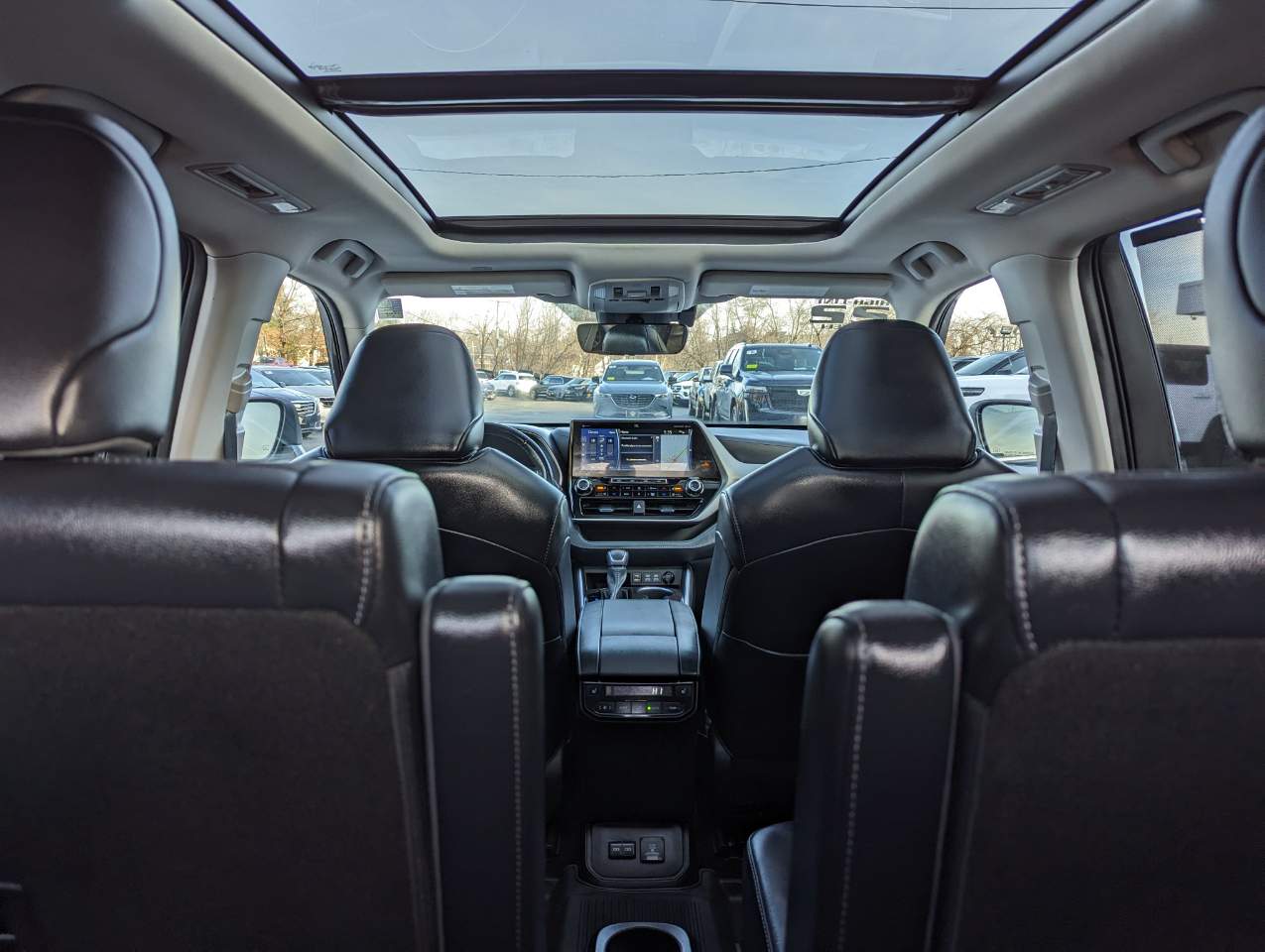 Toyota Highlander Platinum AWD (Natl) 2022