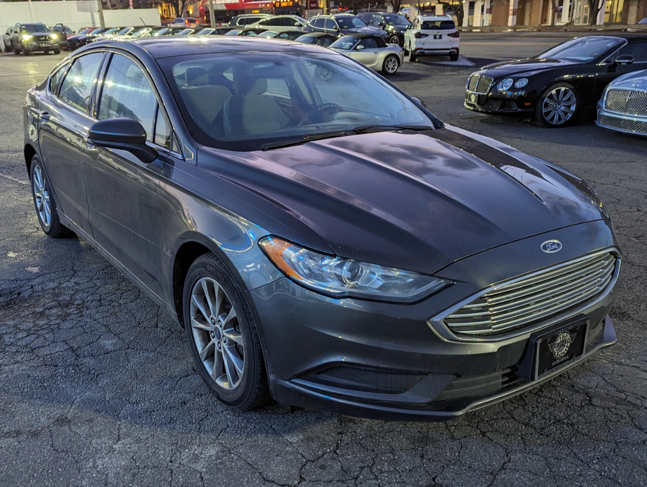 Ford Fusion S FWD 2017