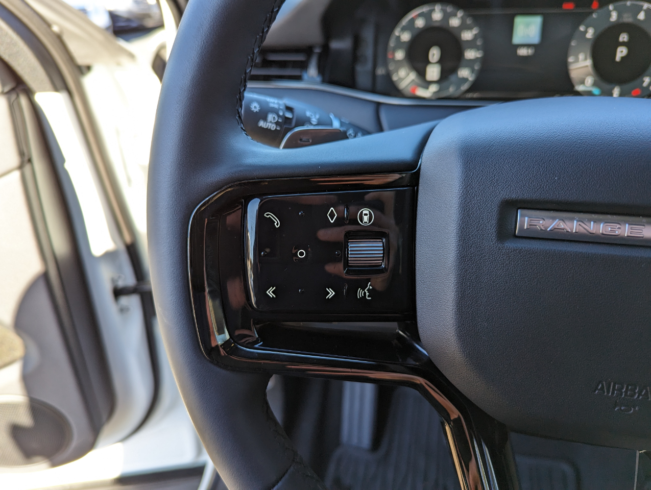 Land Rover Range Rover Evoque Dynamic SE AWD 2024