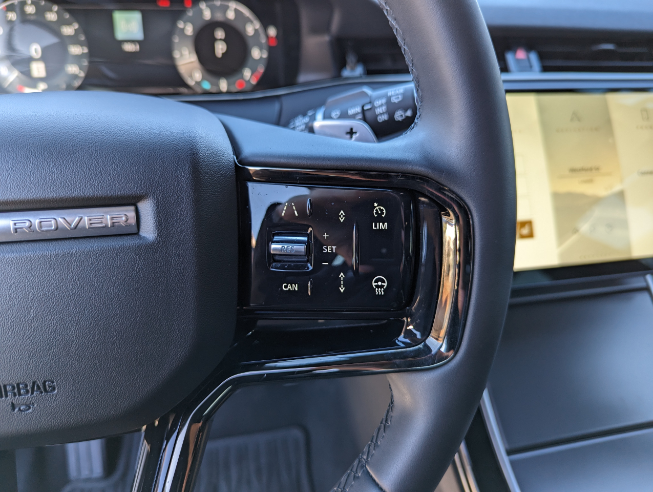 Land Rover Range Rover Evoque Dynamic SE AWD 2024