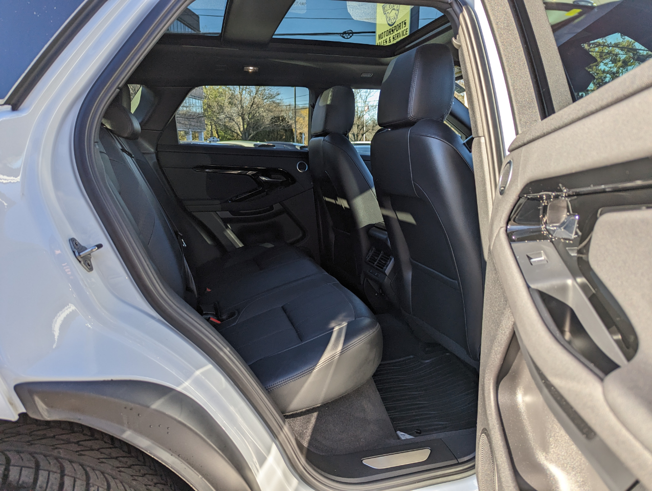 Land Rover Range Rover Evoque Dynamic SE AWD 2024