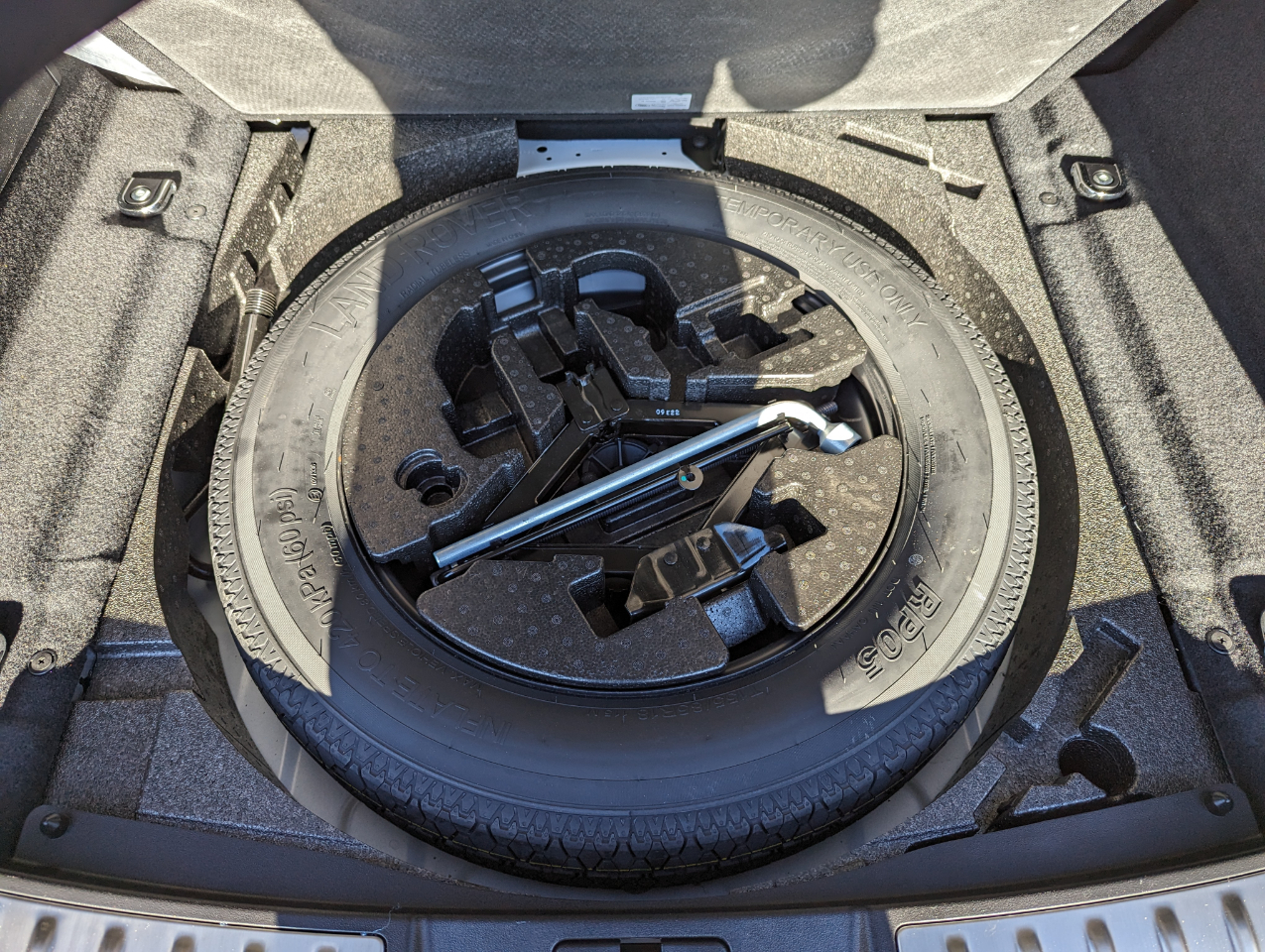 Land Rover Range Rover Evoque Dynamic SE AWD 2024