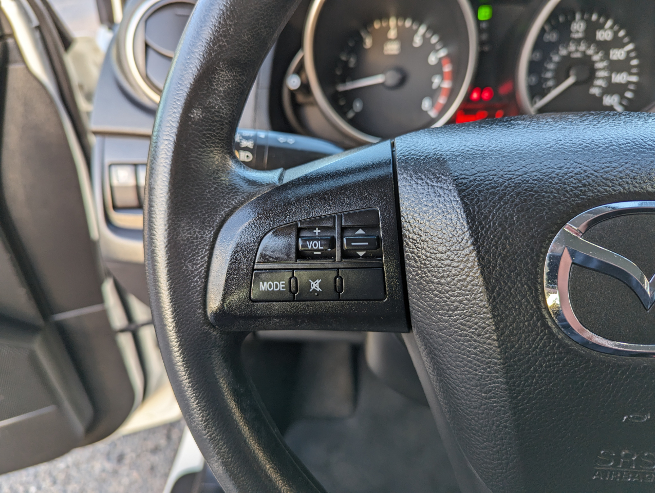 Mazda MAZDA5 4dr Wgn Auto Sport 2014