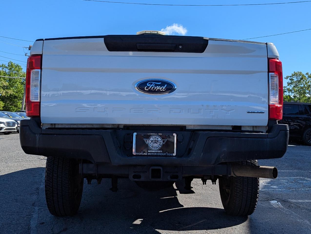 Ford Super Duty F-250 SRW XL 4WD SuperCab 8' Box 2017