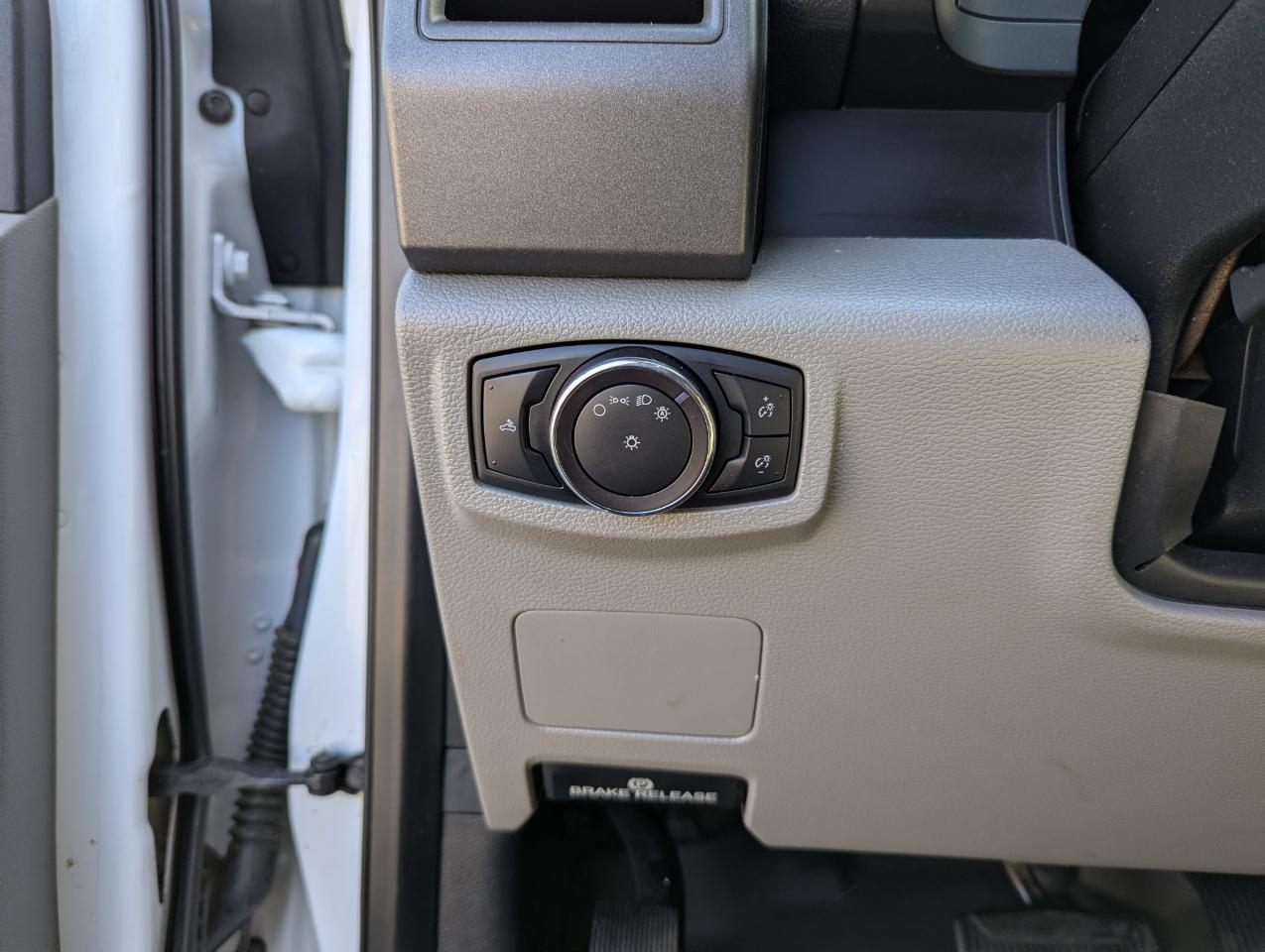 Ford Super Duty F-250 SRW XL 4WD SuperCab 8' Box 2017