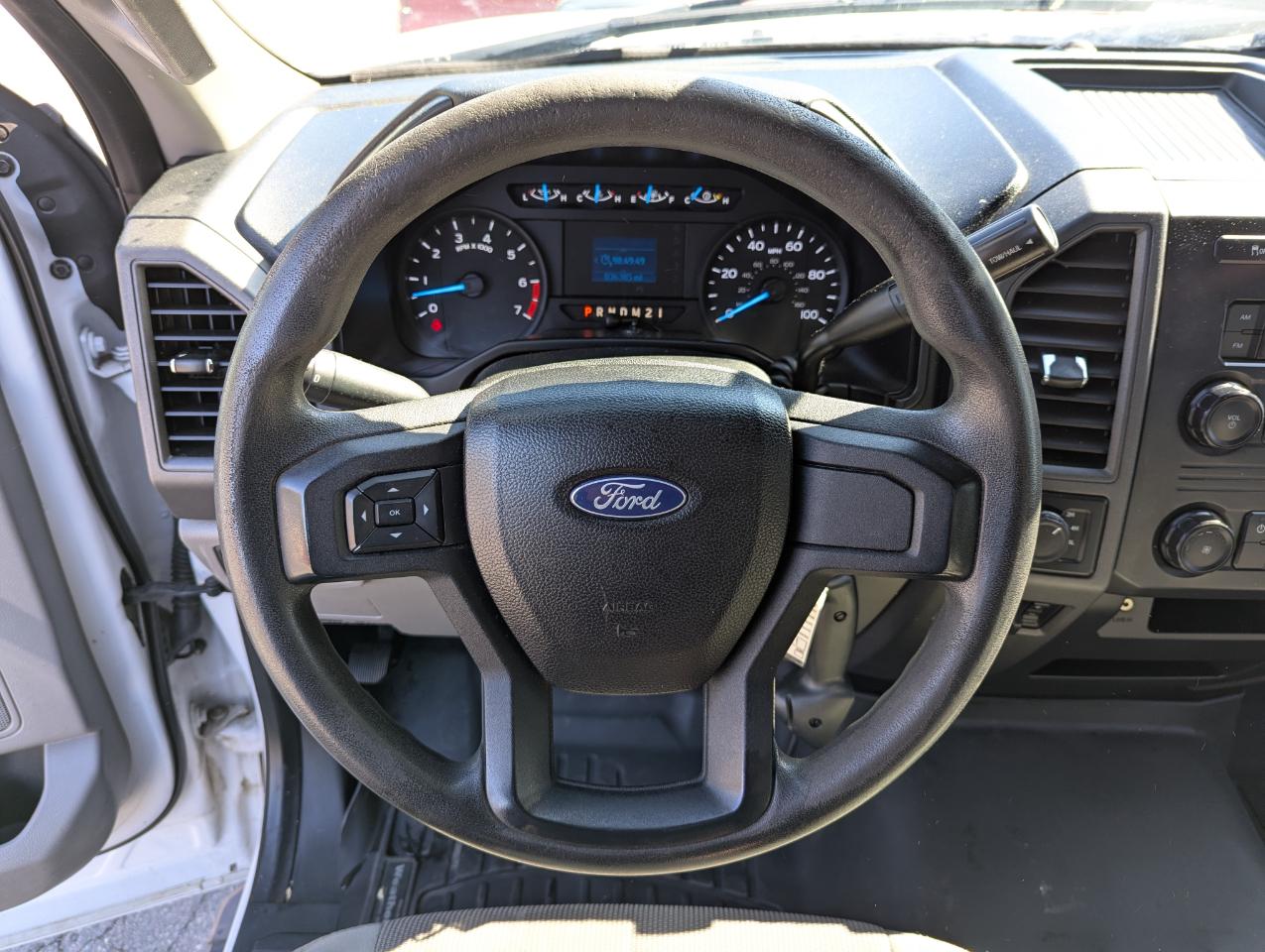 Ford Super Duty F-250 SRW XL 4WD SuperCab 8' Box 2017