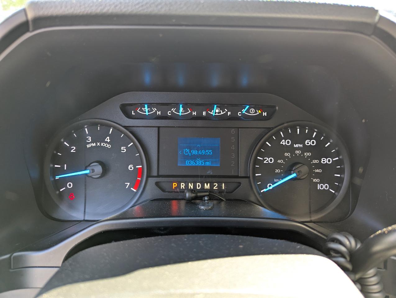 Ford Super Duty F-250 SRW XL 4WD SuperCab 8' Box 2017