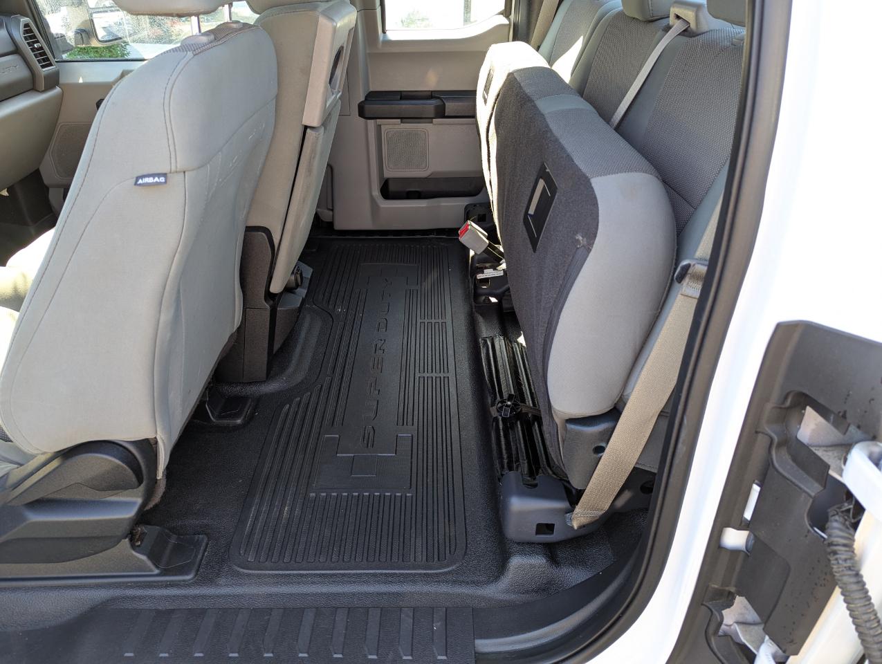 Ford Super Duty F-250 SRW XL 4WD SuperCab 8' Box 2017