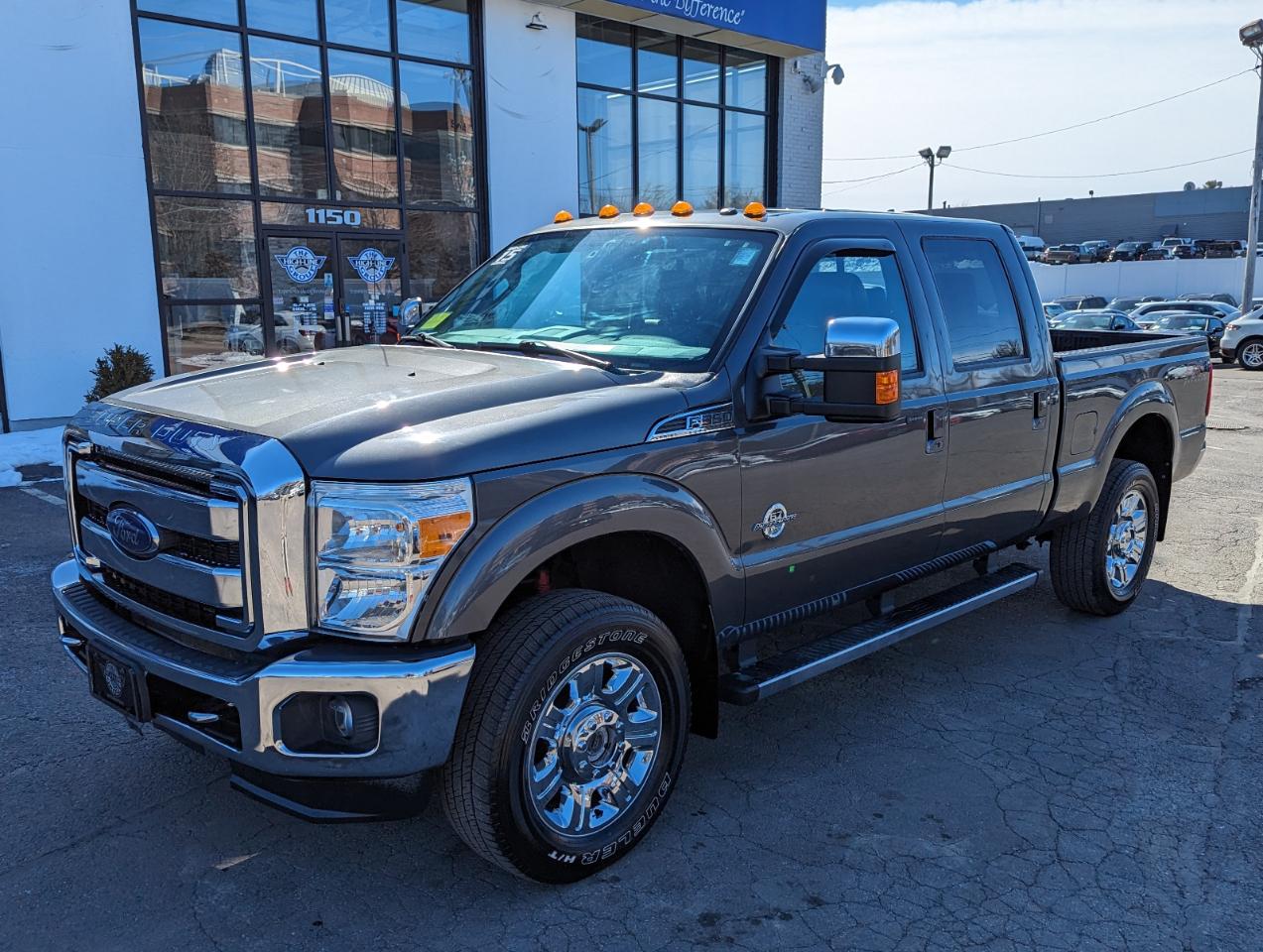 Ford Super Duty F-350 SRW 4WD Crew Cab 156" Lariat 2015