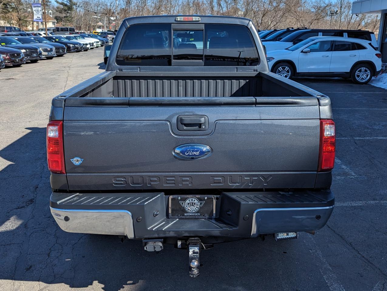 Ford Super Duty F-350 SRW 4WD Crew Cab 156" Lariat 2015