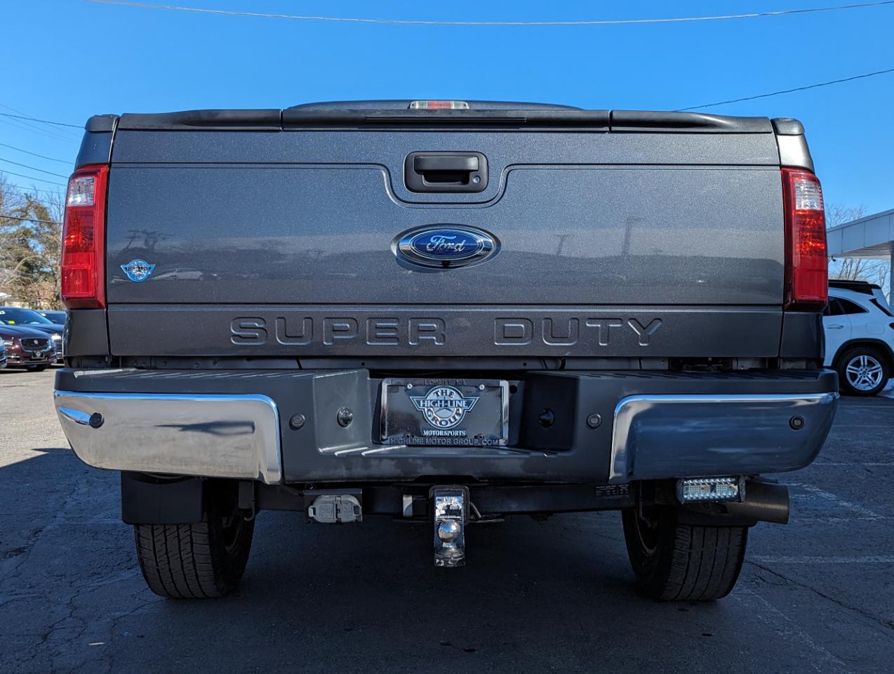 Ford Super Duty F-350 SRW 4WD Crew Cab 156" Lariat 2015