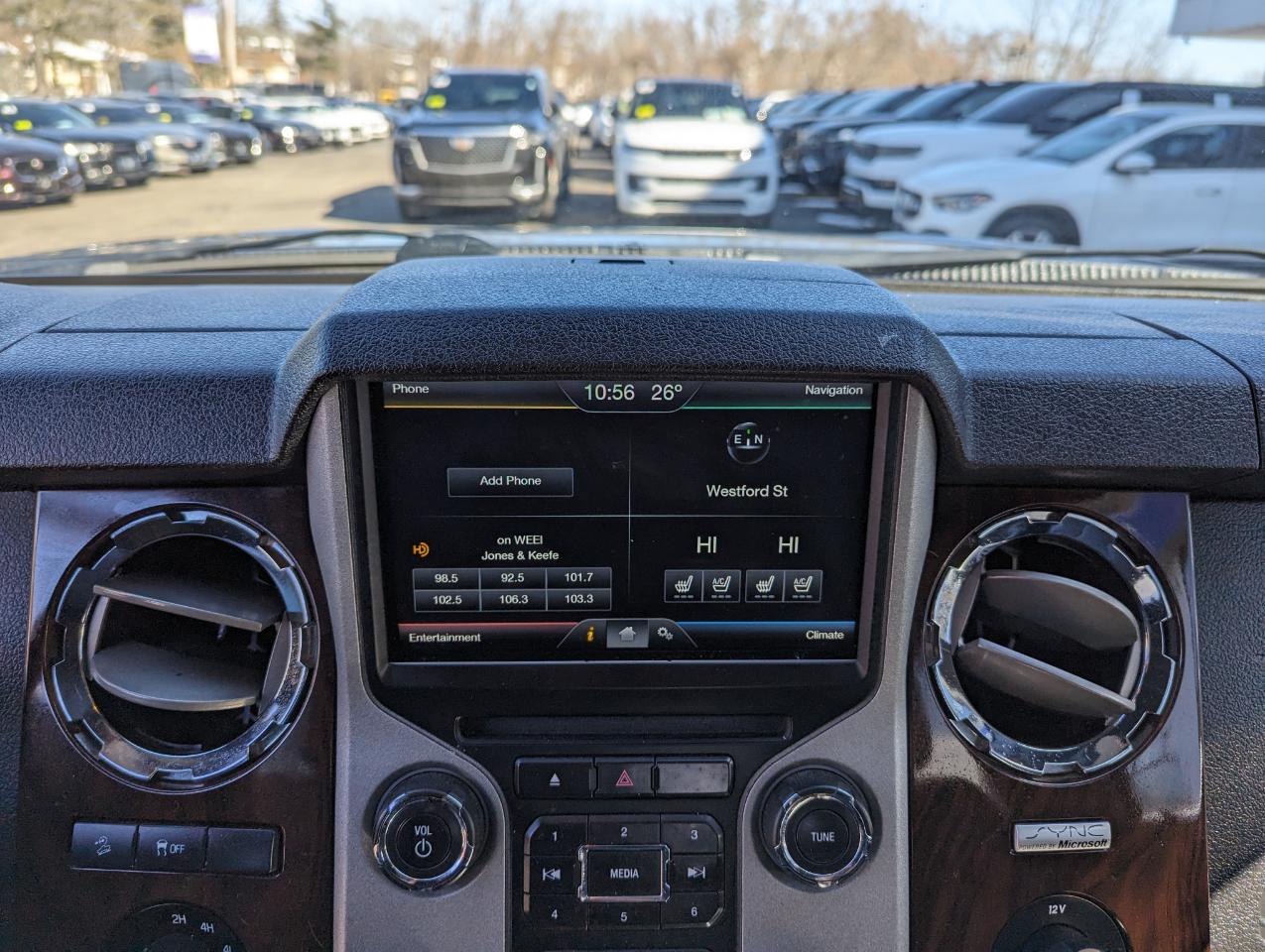 Ford Super Duty F-350 SRW 4WD Crew Cab 156" Lariat 2015