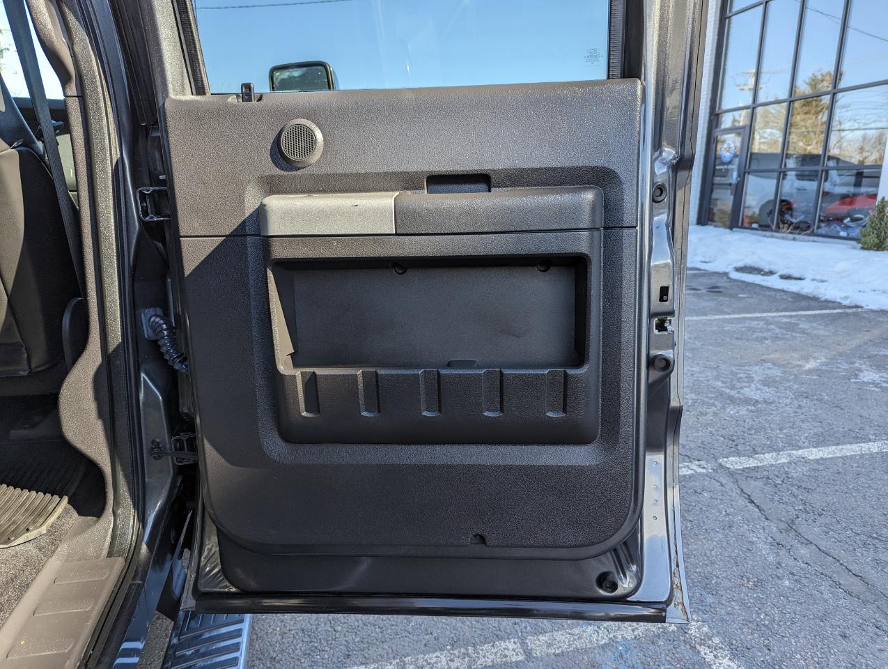 Ford Super Duty F-350 SRW 4WD Crew Cab 156" Lariat 2015