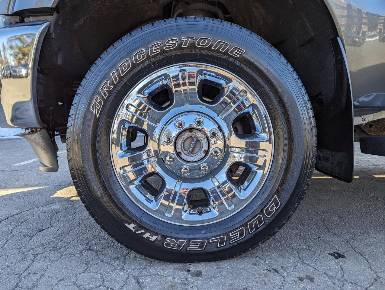 Ford Super Duty F-350 SRW 4WD Crew Cab 156" Lariat 2015