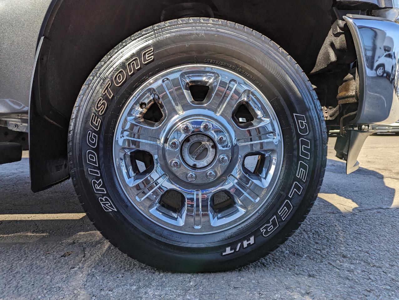 Ford Super Duty F-350 SRW 4WD Crew Cab 156" Lariat 2015