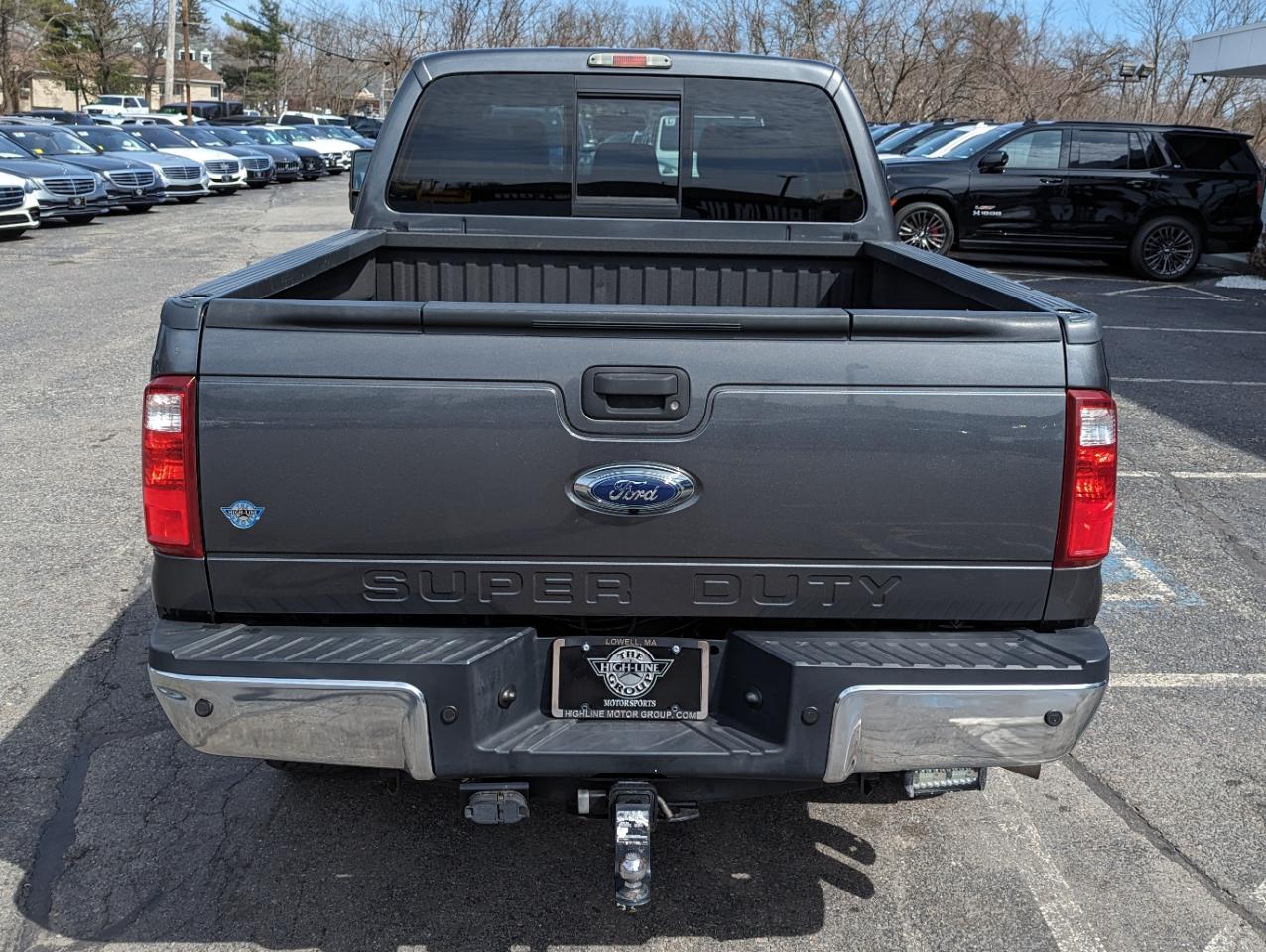 Ford Super Duty F-350 SRW 4WD Crew Cab 156" Lariat 2015