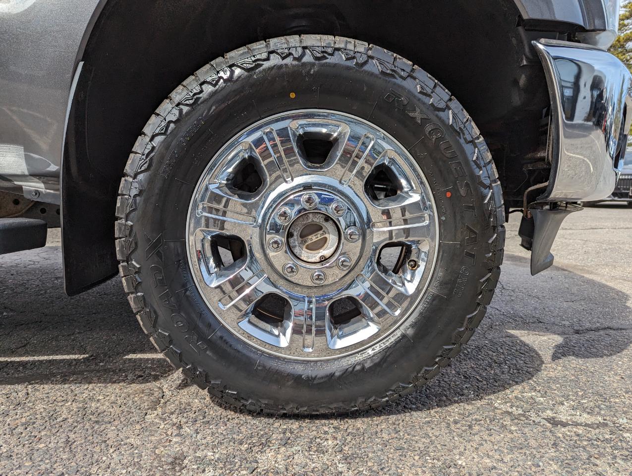 Ford Super Duty F-350 SRW 4WD Crew Cab 156" Lariat 2015