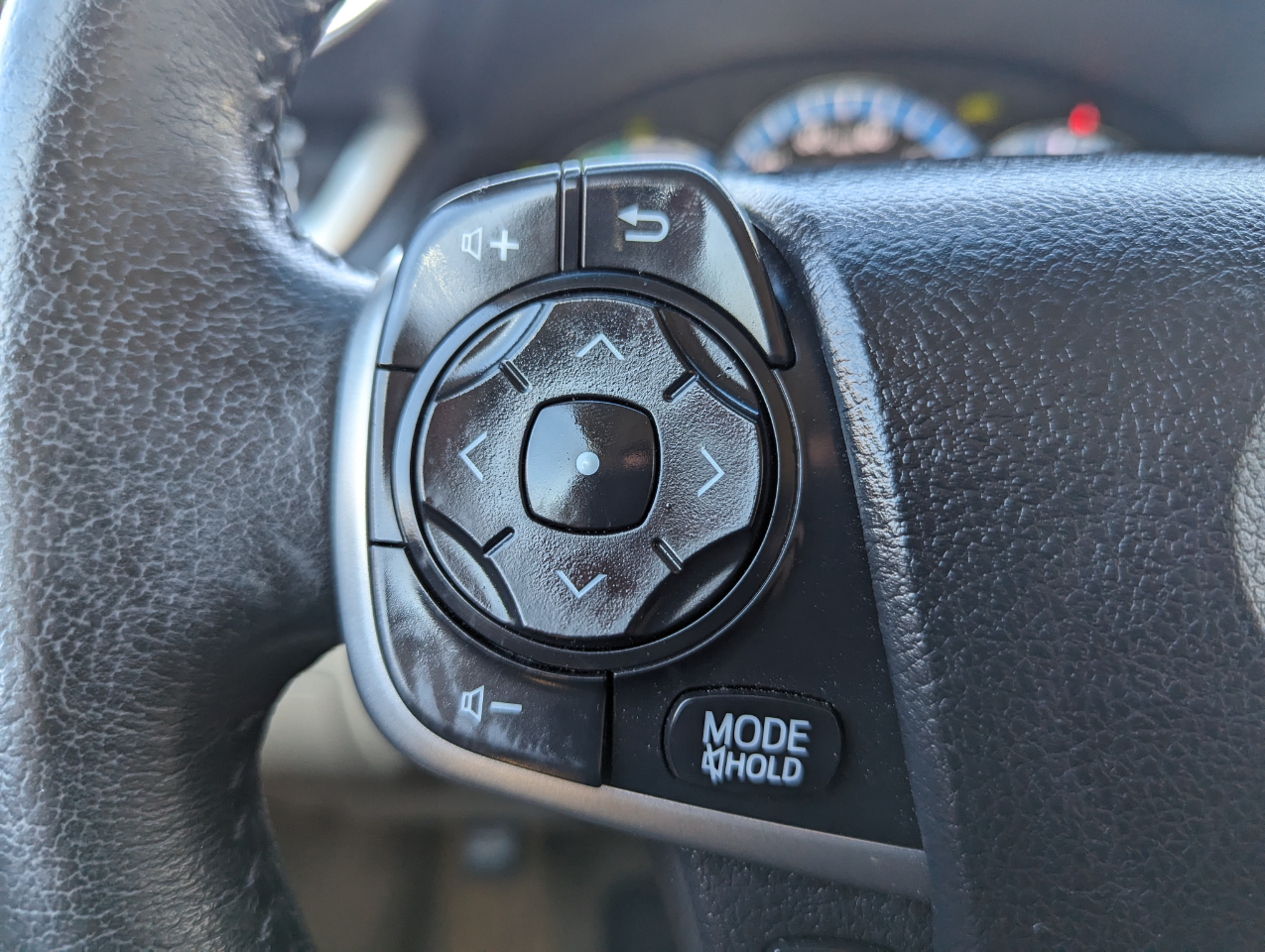 Toyota Camry Hybrid 4dr Sdn XLE (Natl) 2013