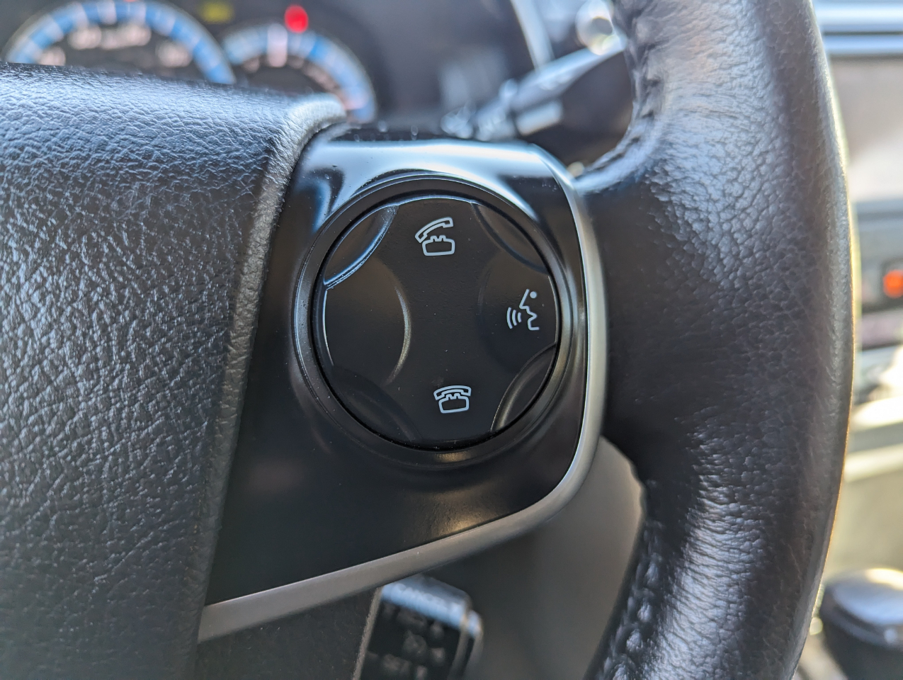 Toyota Camry Hybrid 4dr Sdn XLE (Natl) 2013