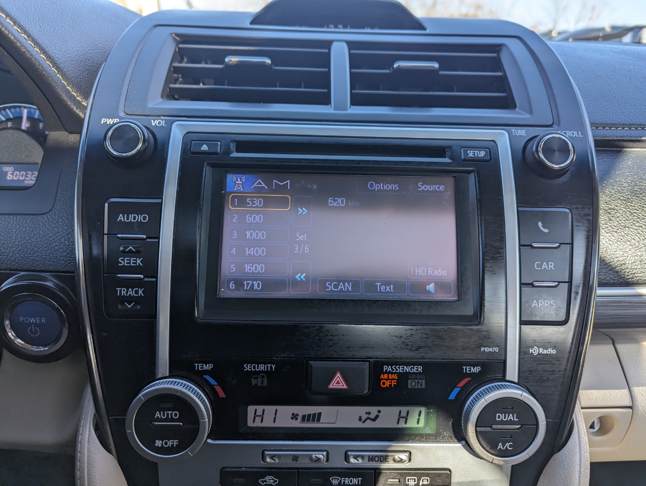 Toyota Camry Hybrid 4dr Sdn XLE (Natl) 2013