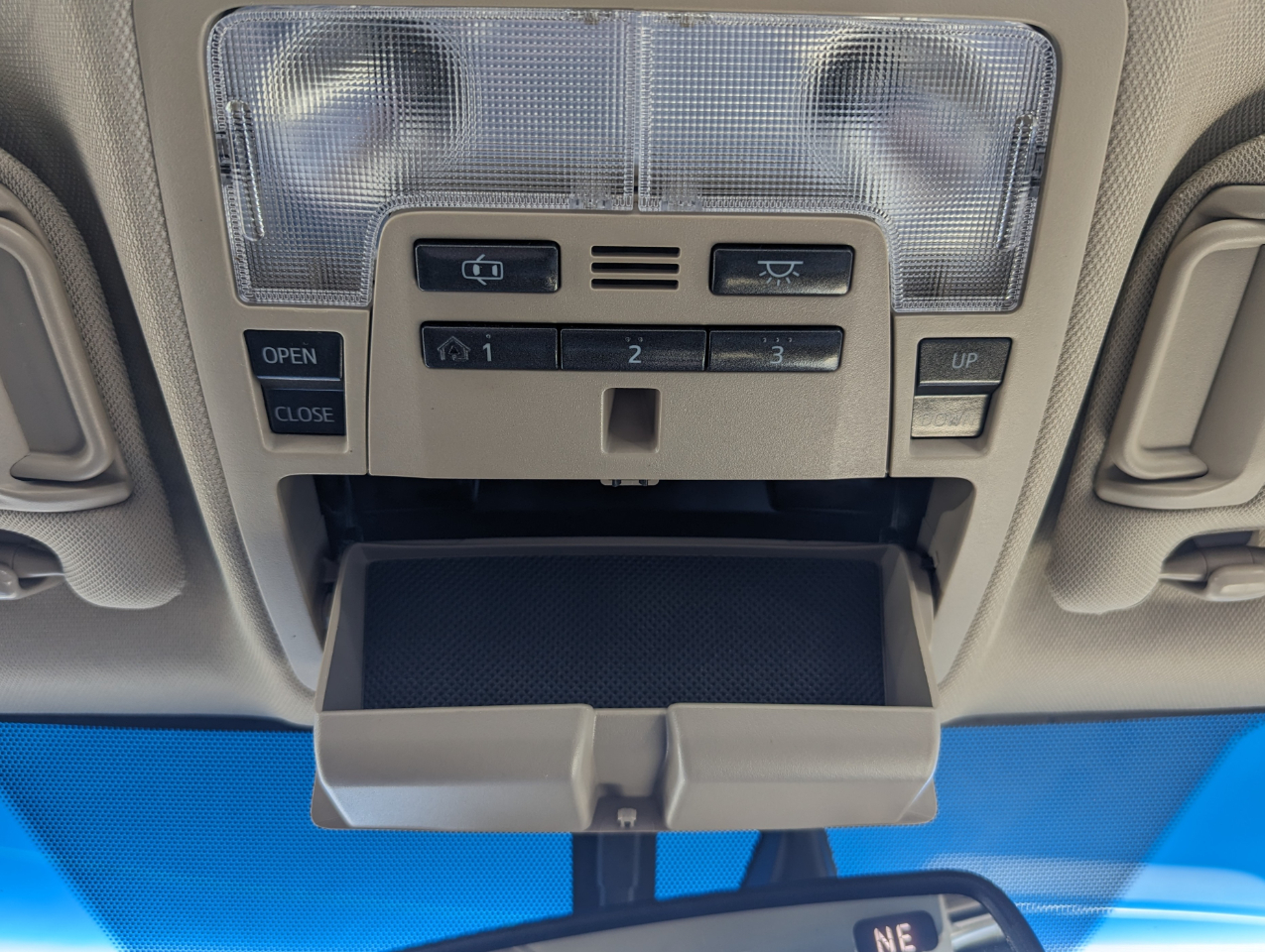 Toyota Camry Hybrid 4dr Sdn XLE (Natl) 2013