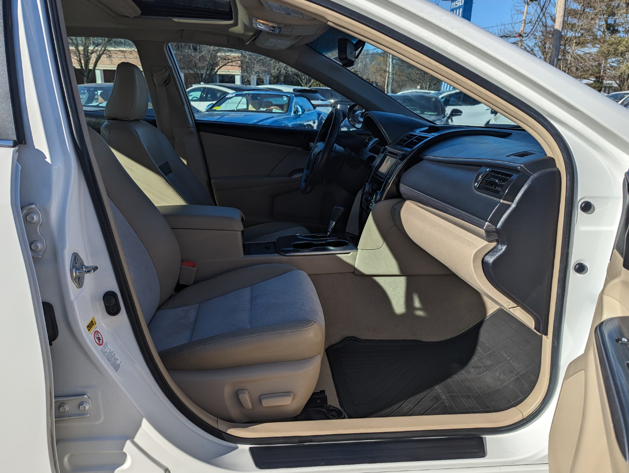 Toyota Camry Hybrid 4dr Sdn XLE (Natl) 2013