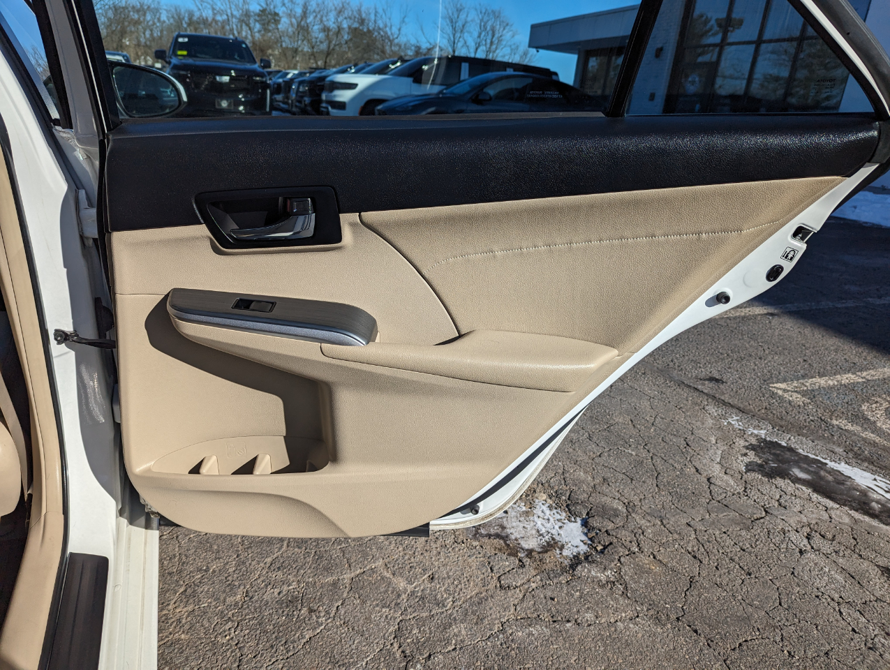 Toyota Camry Hybrid 4dr Sdn XLE (Natl) 2013