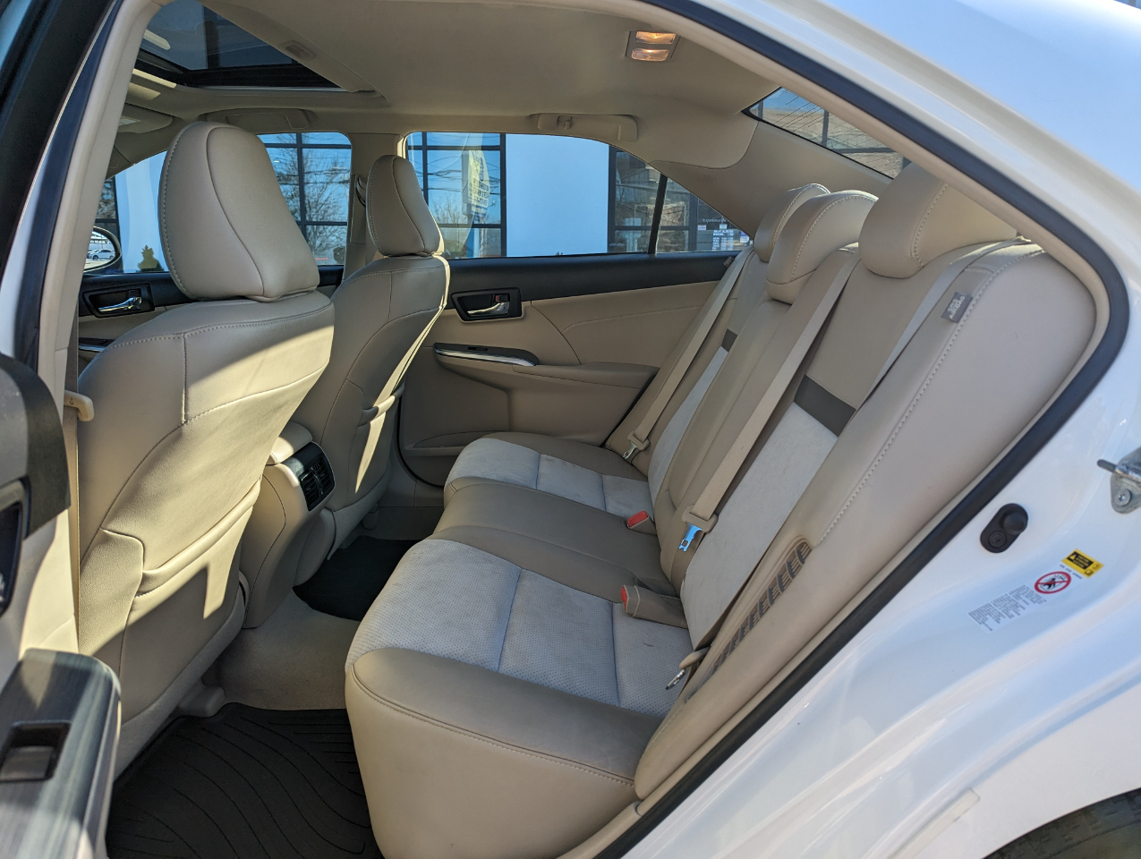 Toyota Camry Hybrid 4dr Sdn XLE (Natl) 2013