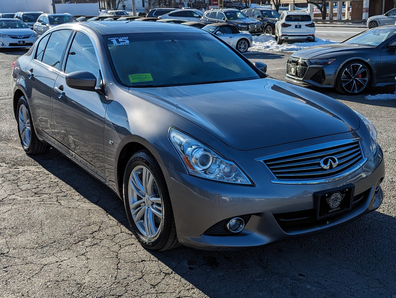 Infiniti Q40 4dr Sdn AWD 2015