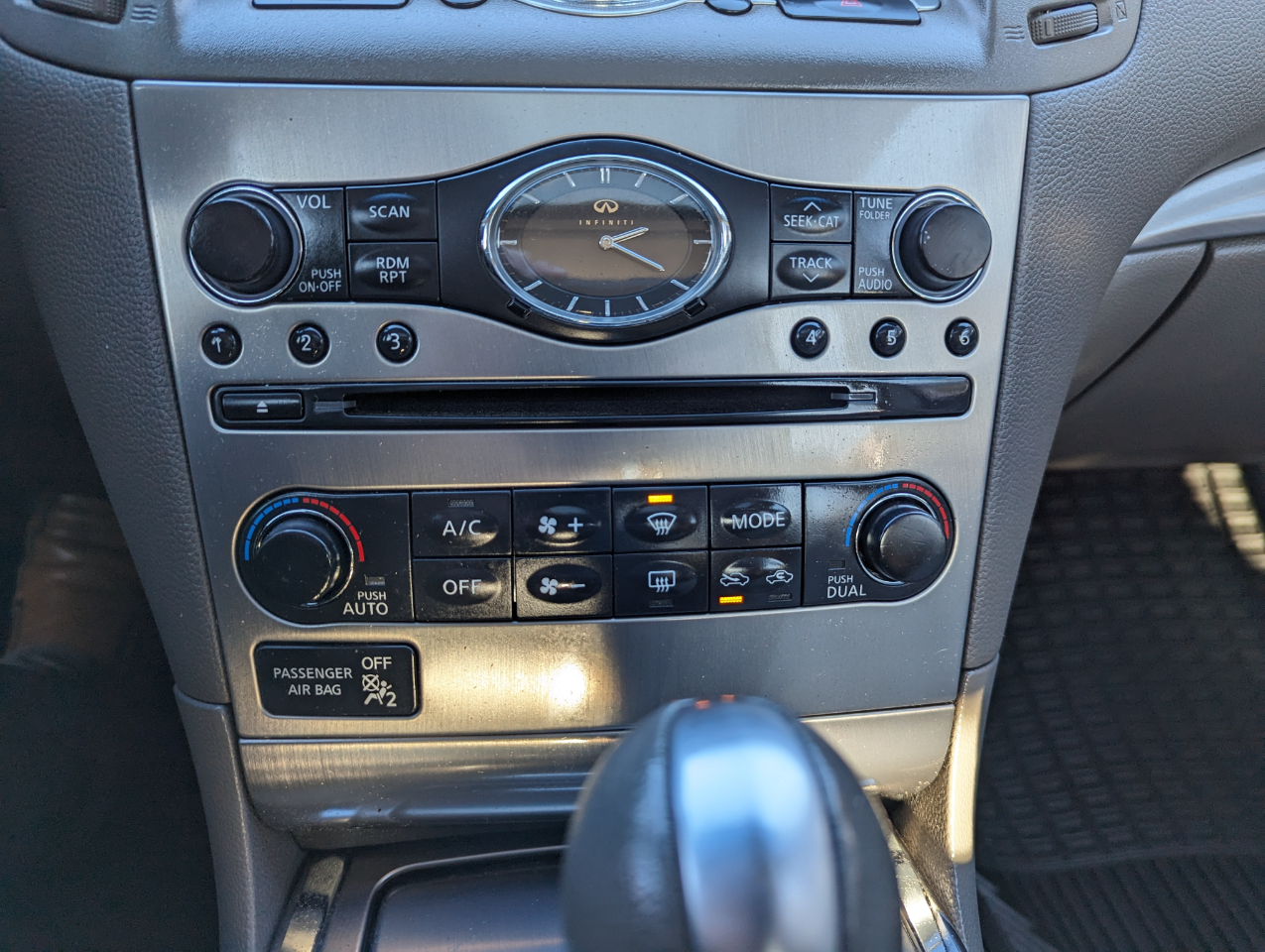 Infiniti Q40 4dr Sdn AWD 2015