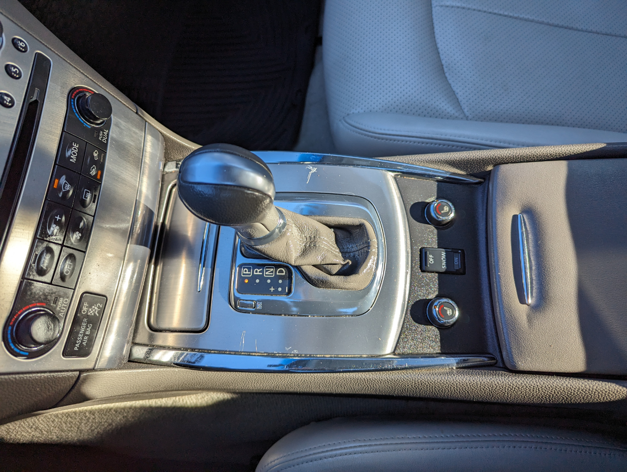 Infiniti Q40 4dr Sdn AWD 2015