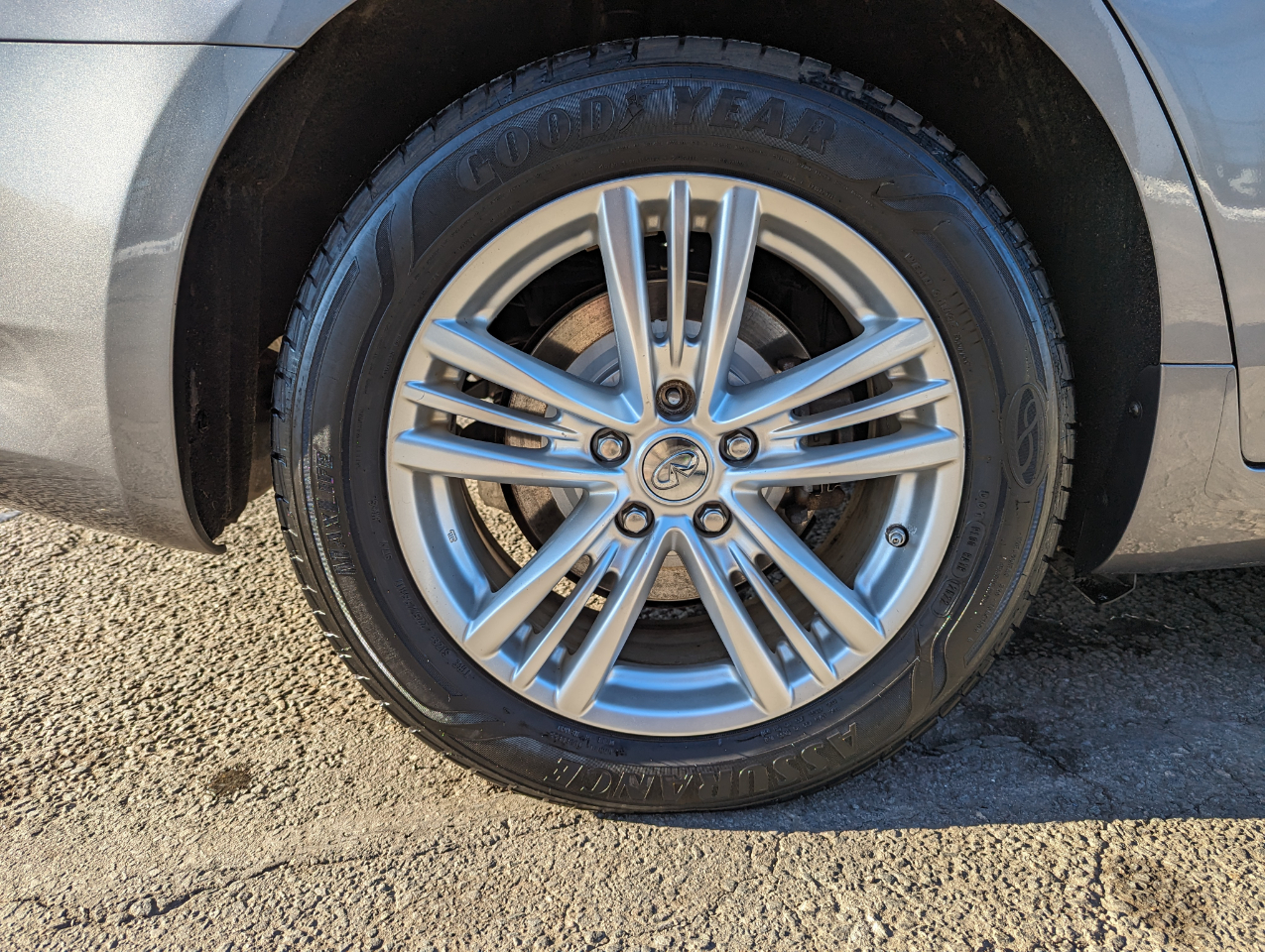 Infiniti Q40 4dr Sdn AWD 2015