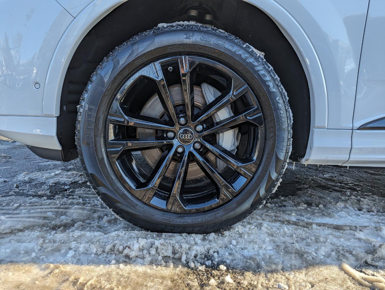 Audi Q7 Premium Plus 55 TFSI quattro 2025