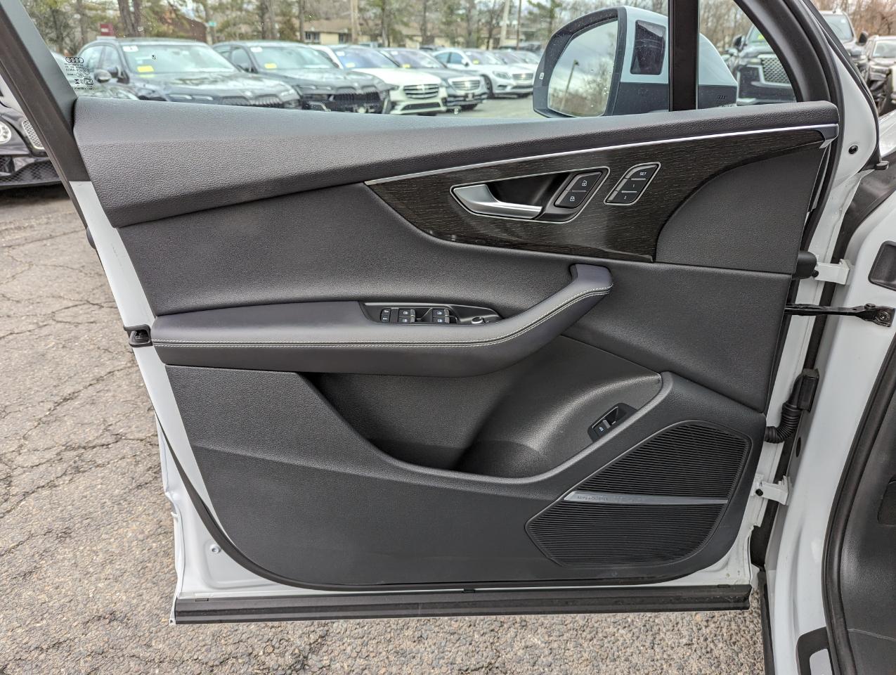 Audi Q7 Premium Plus 55 TFSI quattro 2025