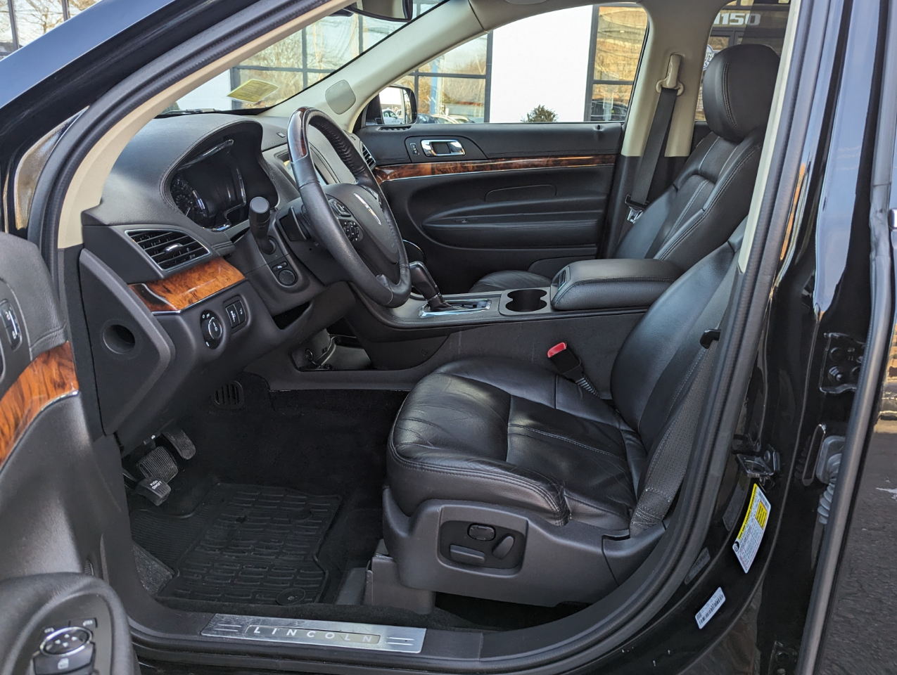 Lincoln MKT 3.5L AWD Standard 2019