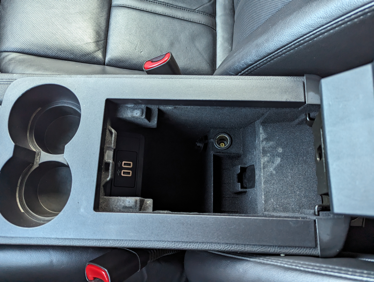 Lincoln MKT 3.5L AWD Standard 2019