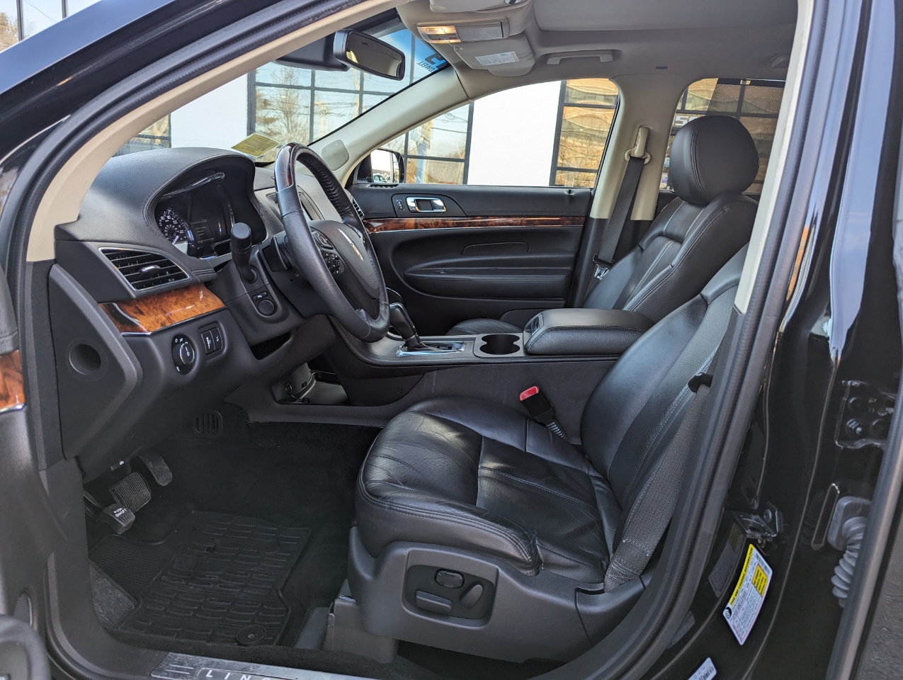 Lincoln MKT 3.5L AWD Standard 2019