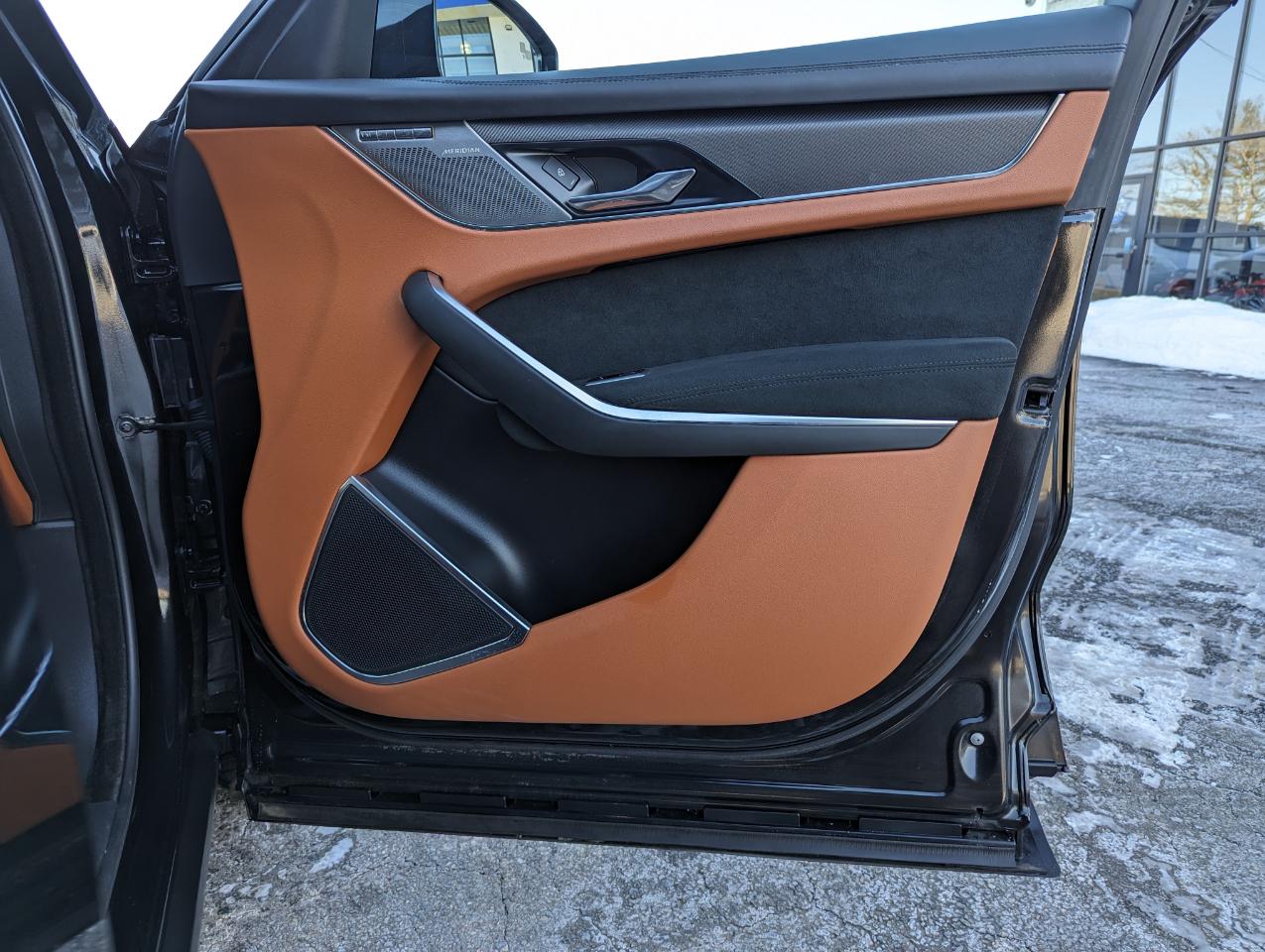 Jaguar F-Pace SVR AWD 2023