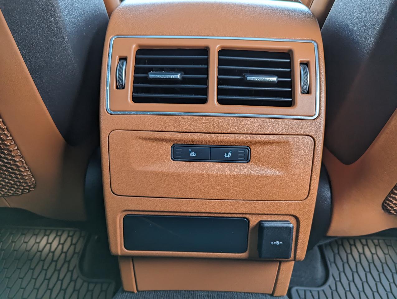 Jaguar F-Pace SVR AWD 2023