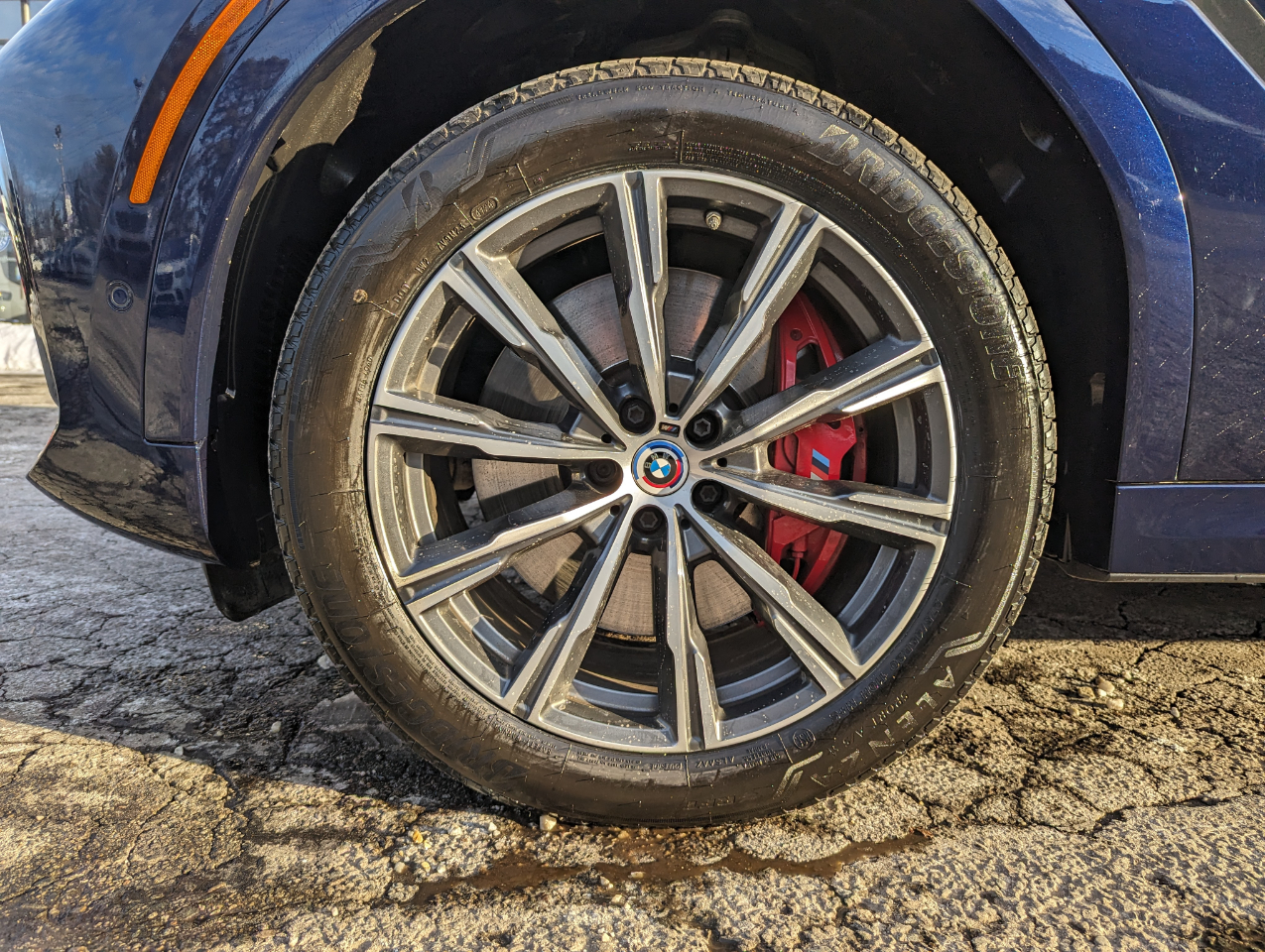 BMW X6 M50i Sports Activity Coupe 2023